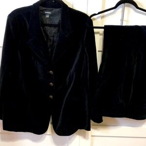 Avenue Women Velour Two 2 piece pants suits🕴EUC